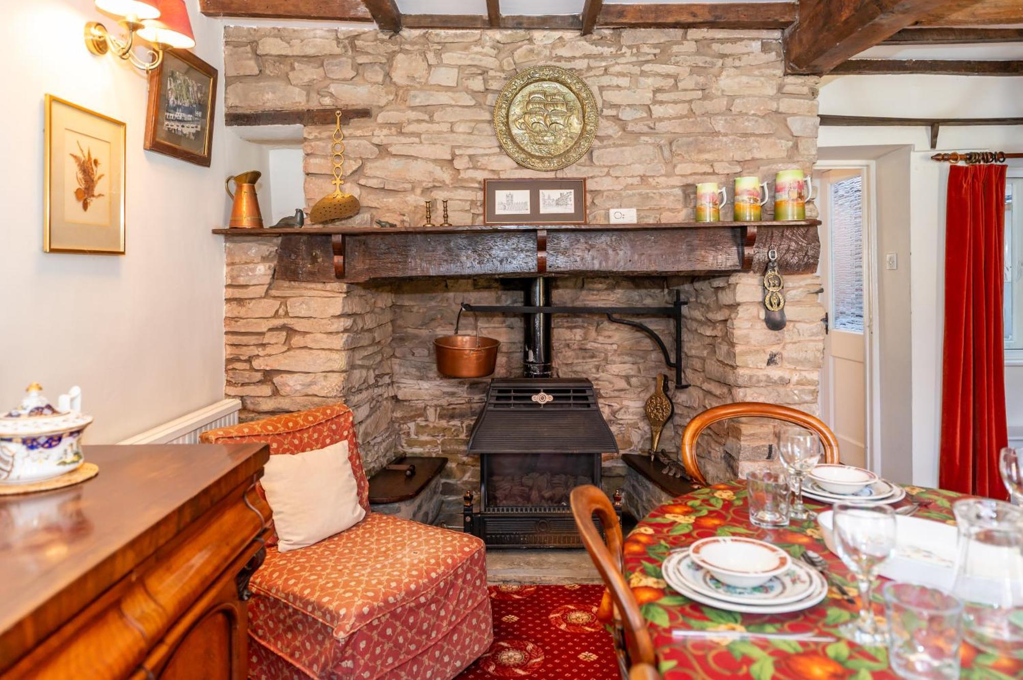 Toad Hall Ludlow Ngoại thất bức ảnh